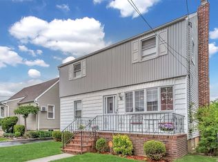 281 Jacob St, Elmont, NY 11003