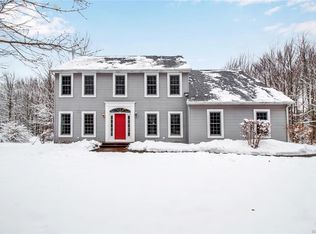 6981 Gartman Rd, Orchard Park, NY 14127