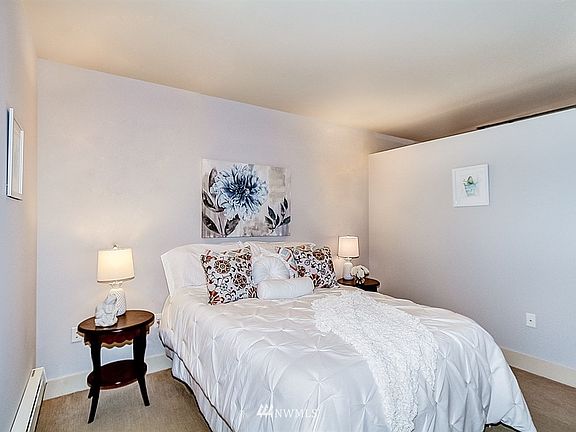 2nd image of 530 Broadway Avenue E #303