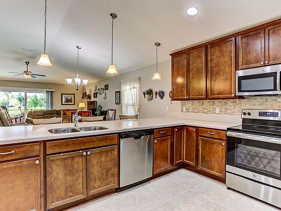 5th image of 94157 Woodbrier Cir