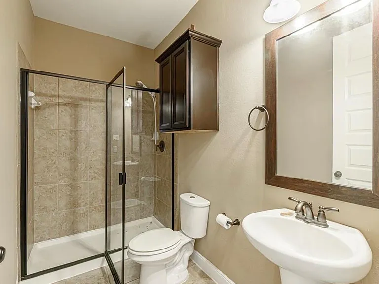 4607 Rockton Hills Ln — Photo 25