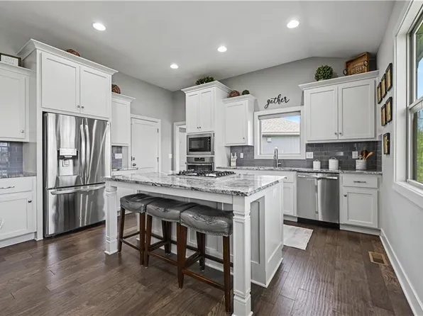 23834 W 126th Ter, Olathe, KS 66061