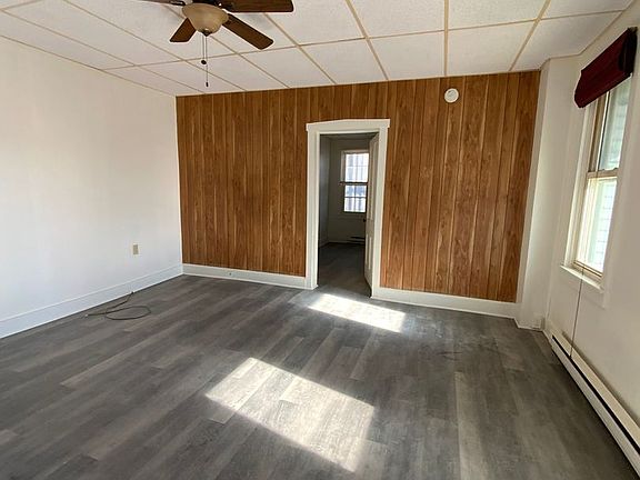 3rd image of 37 Railroad Ave APT 1