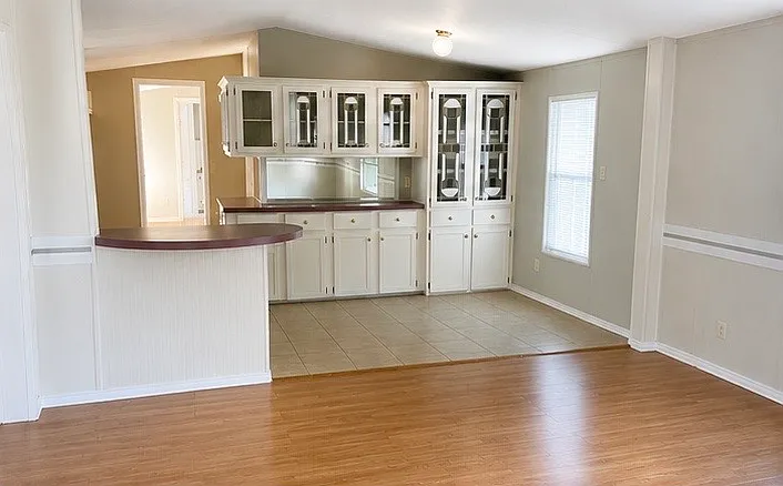 200 Murls Lake Rd #19 — Photo 2