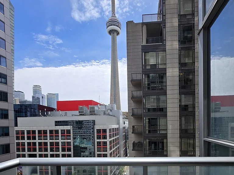 8 Mercer St #1405 — Photo 20