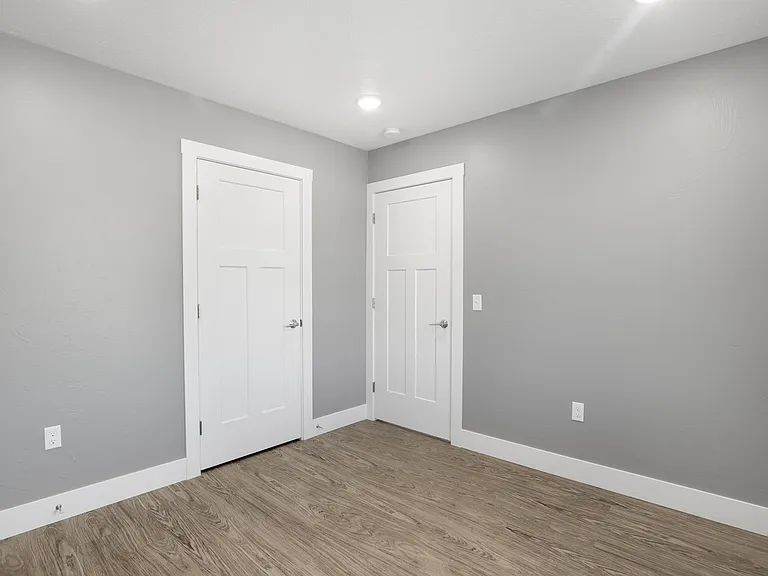 119 42nd Ave NE #104 — Photo 20