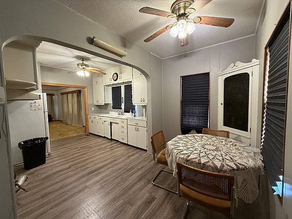 3rd image of 2168 Waynoka St