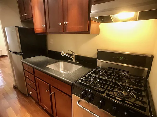 Rented by Irving Properties of New York, LLC | media 3