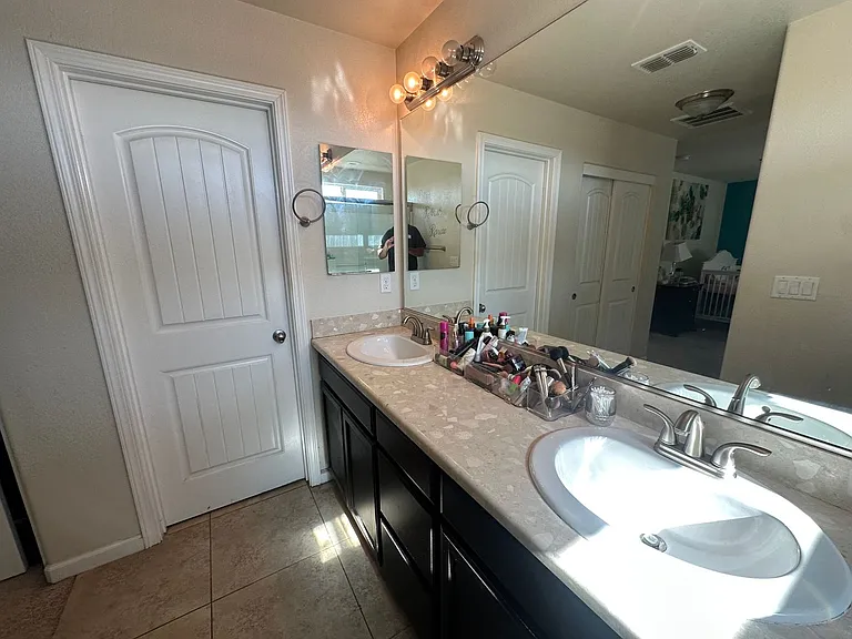 1453 Rosy Dawn Ln — Photo 14