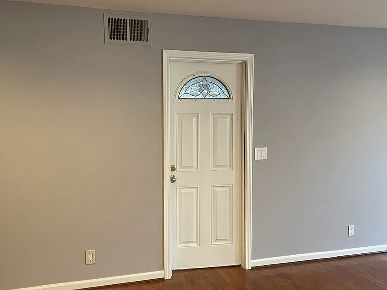 334 Lassenpark Cir — Photo 8