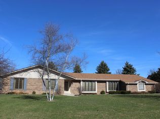 2370 Sheraton Rd, Brookfield, WI 53005