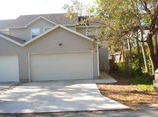 80 Dutton Island Rd W, Atlantic Beach, FL 32233