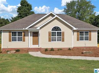 302 Deer Crossing Rd, Warrior, AL 35180
