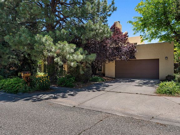 5th image of 521 Ridgecrest Ave