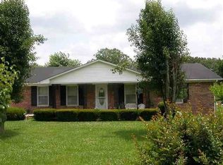 705 Old Kentucky Rd, Cookevile, TN 38501