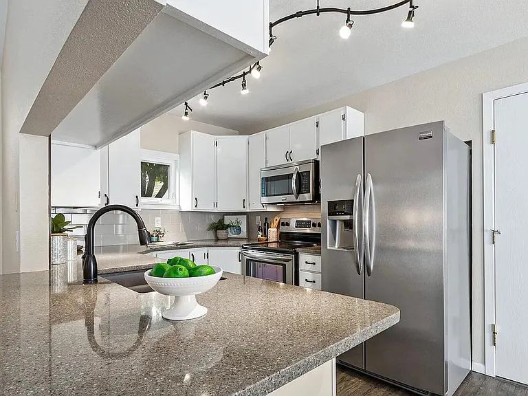 814 Arbor Ave #G — Photo 4