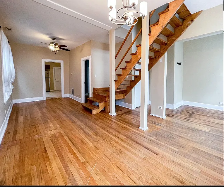 Building Photo - 2736 N Wilton Ave #2