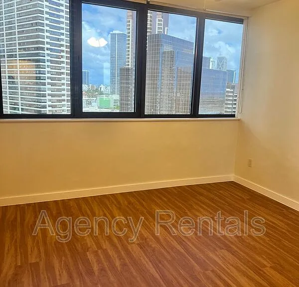 600 Queen St #1404 — Photo 13