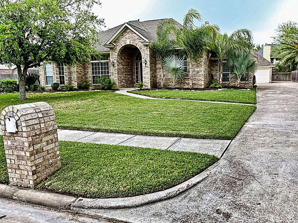 1st image of 1507 Bayou Oak Dr