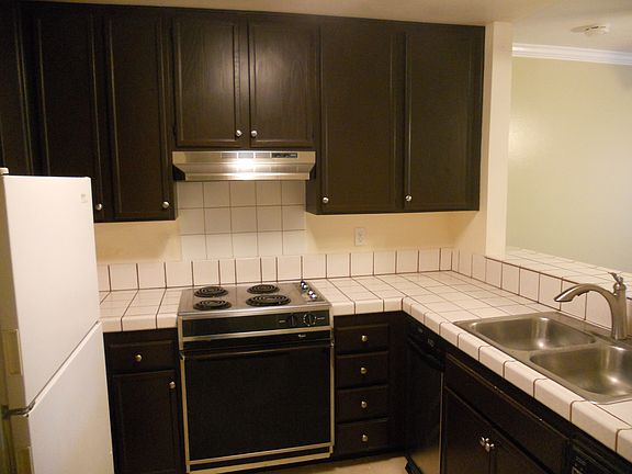 3rd image of 5995 Dandridge Ln Unit 132