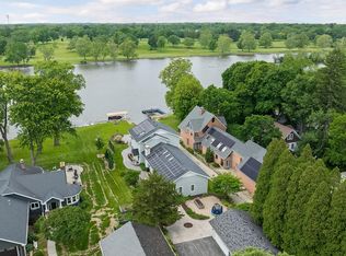 5216 East Dr, Loves Park, IL 61111