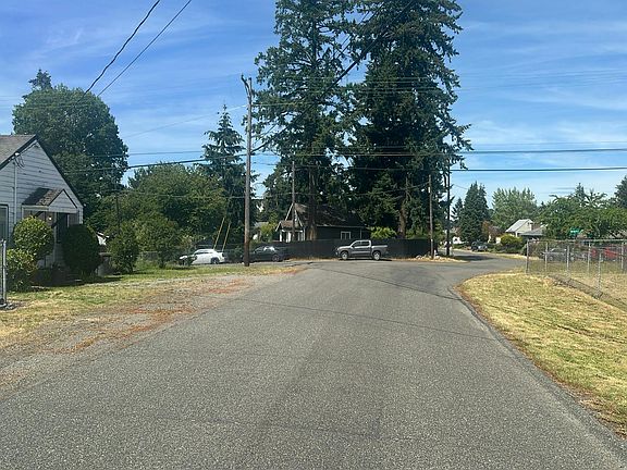 4th image of 1306 110th St S