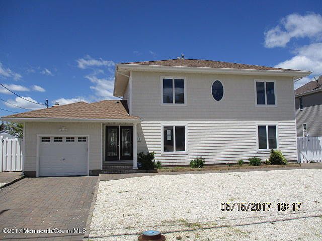 1st image of 564 Bay View Dr