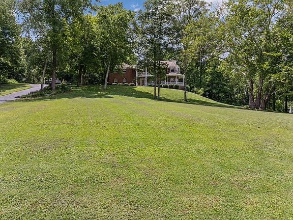 3rd image of 508 Katelyn Dr S