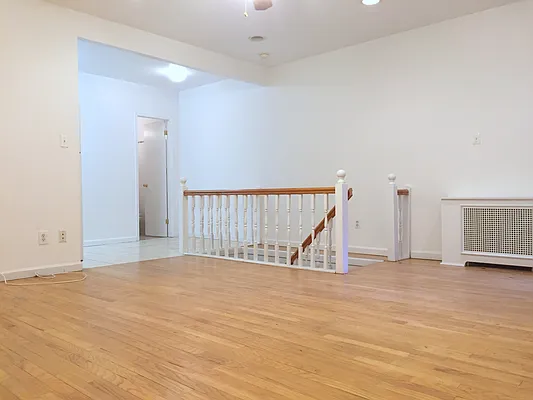 Rented by Salizzoni Realty | media 38