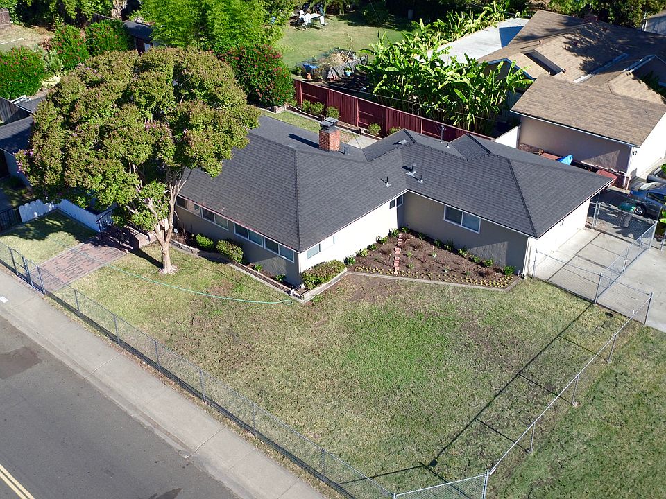 1st image of 1407 W Barcelona Ave