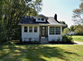 1942 Faye Rd, Akron, OH 44306