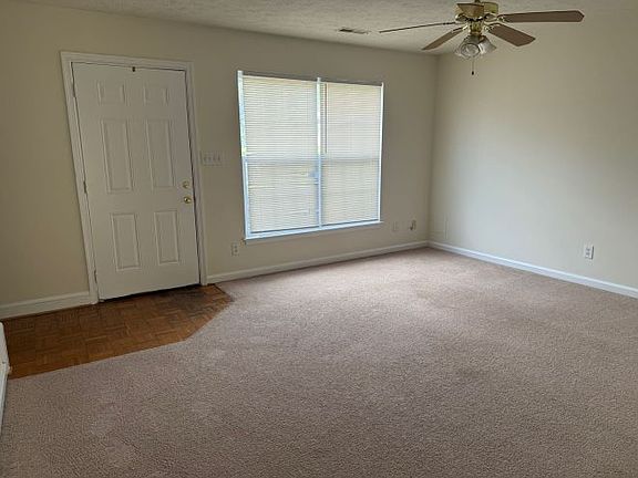 4th image of 277 Mulberry Cir