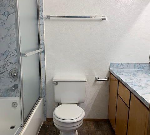 5th image of 2625 Lincoln Way APT E22