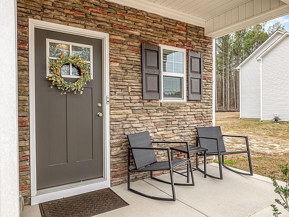 4th image of 1129 Mayfern Dr