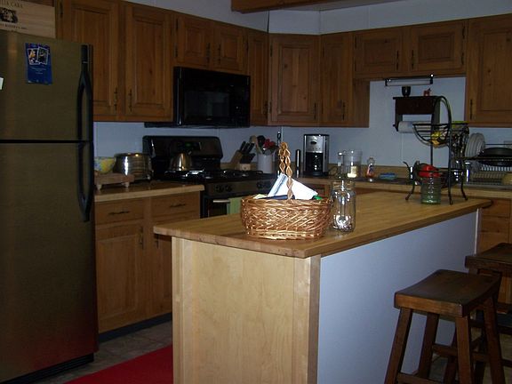 4th image of 65 Buck St