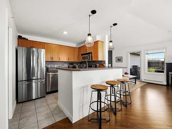 4th image of 1408 SW 17th St SE #400