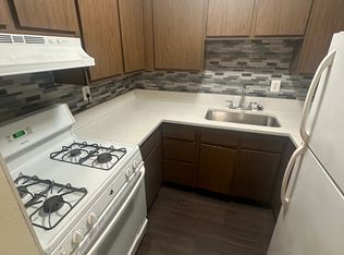 230 Wildwood Rd #306, Hammond, IN 46324