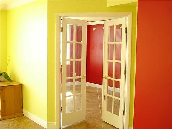 4th image of 800 Claughton Island Dr APT 2103
