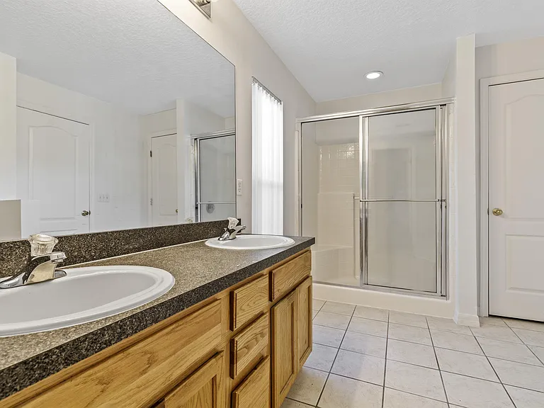 108 Sundown Ct — Photo 42