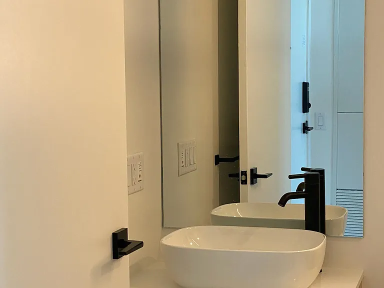 1185 Dupont St #2605 — Photo 12