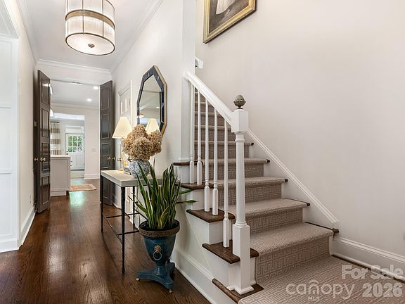 3rd image of 223 Perrin Pl
