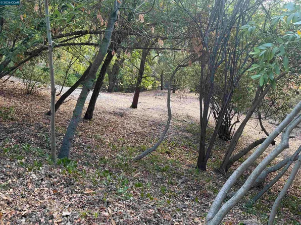 Ridge Rd, Lafayette, CA 94549