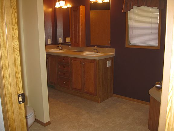 MBath--View from W/I Closet