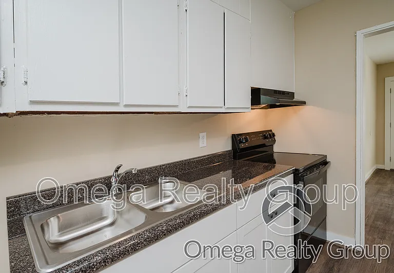 12 E Clay St — Photo 15