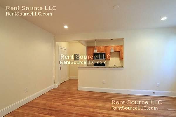 2nd image of 138 Highland Ave APT 10