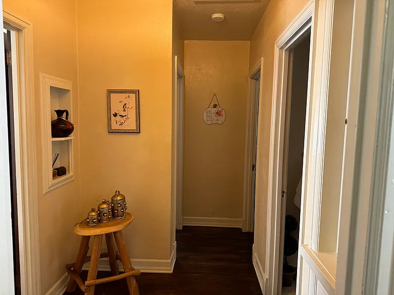 123 W 27th St — Photo 22