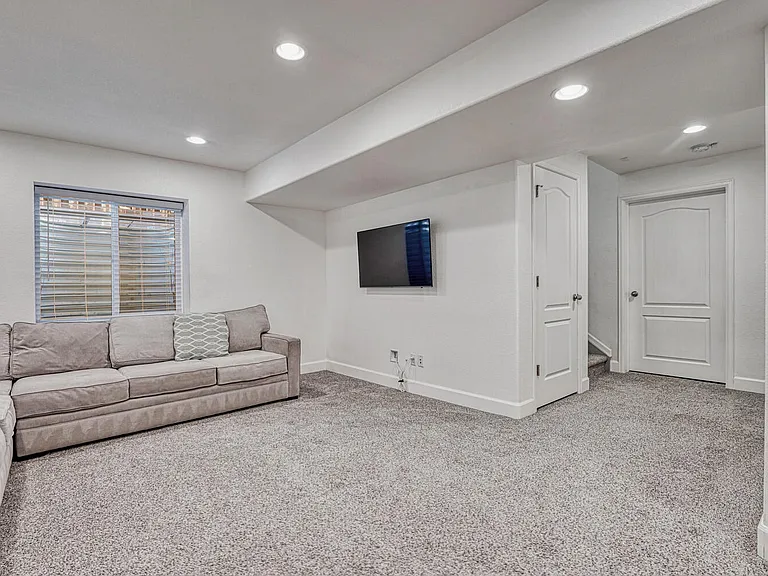 11372 S Trailmaster Cir — Photo 32