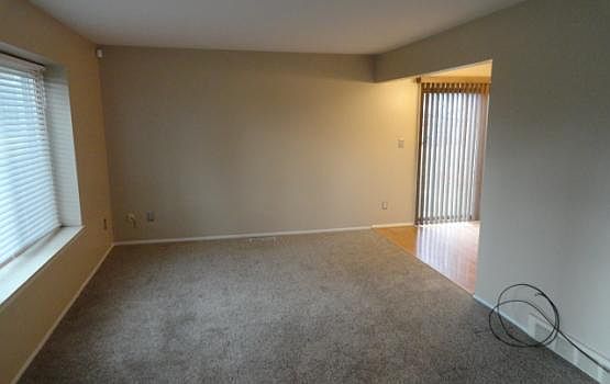 5th image of 38105 Jefferson Ave