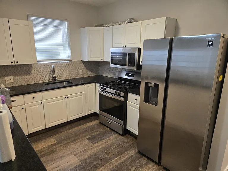 7409 Broadway #1 — Photo 5