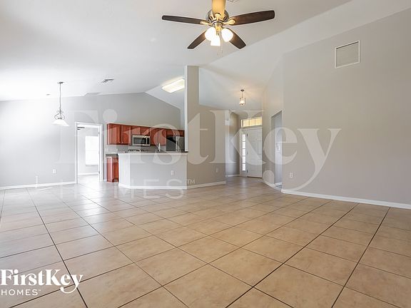 4th image of 2925 Silas Ave